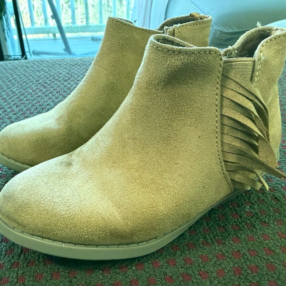 Old Navy Girls Size 10 Toddler Tan Faux Suede Fringe Ankle Booties